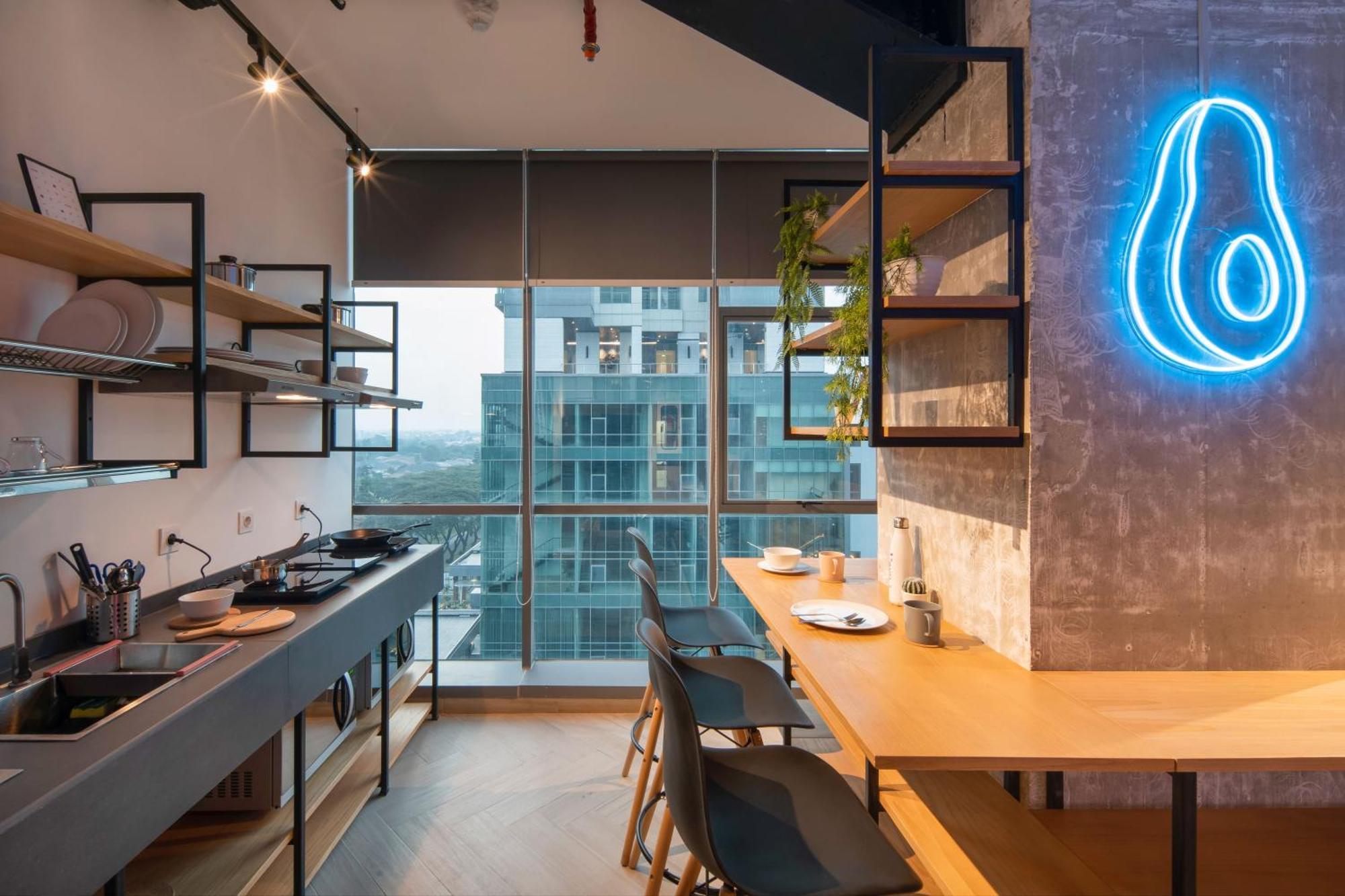Cove Hillcrest Aparthotel Tangerang Exterior photo